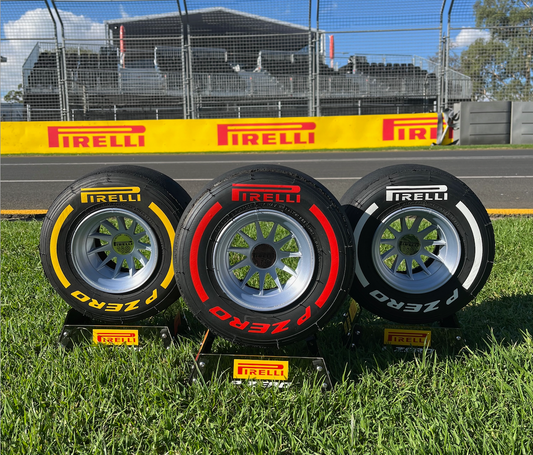 Pirelli F1 Tyre Standard Slicks Set with Stands