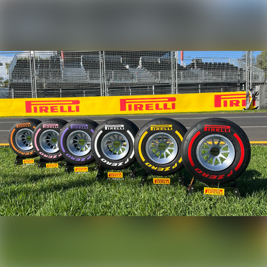 Pirelli F1 Tyre Full Slicks Set with Stands